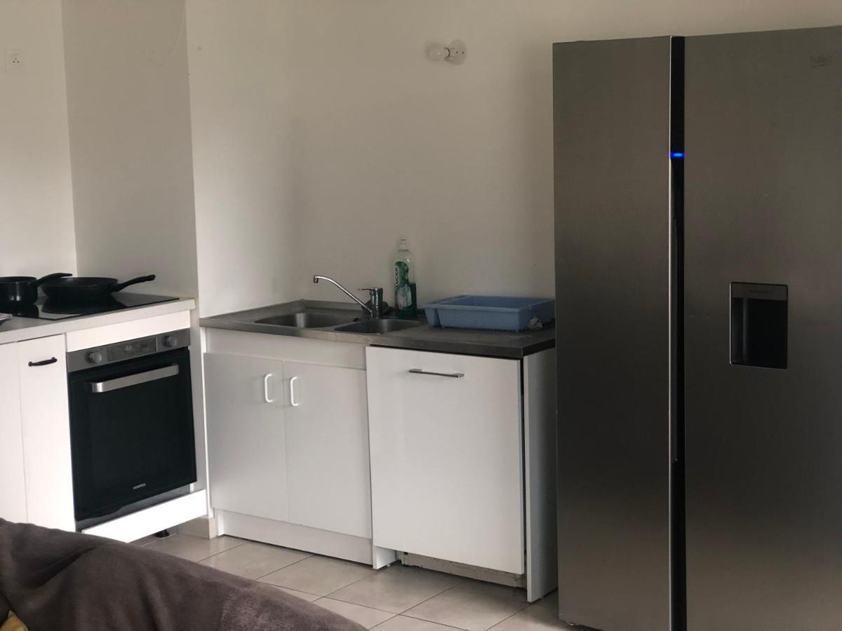 Jolie Chambre A Nanterre Prefecture Proche La Defense Arena Campus Sncf Et Paris Екстериор снимка