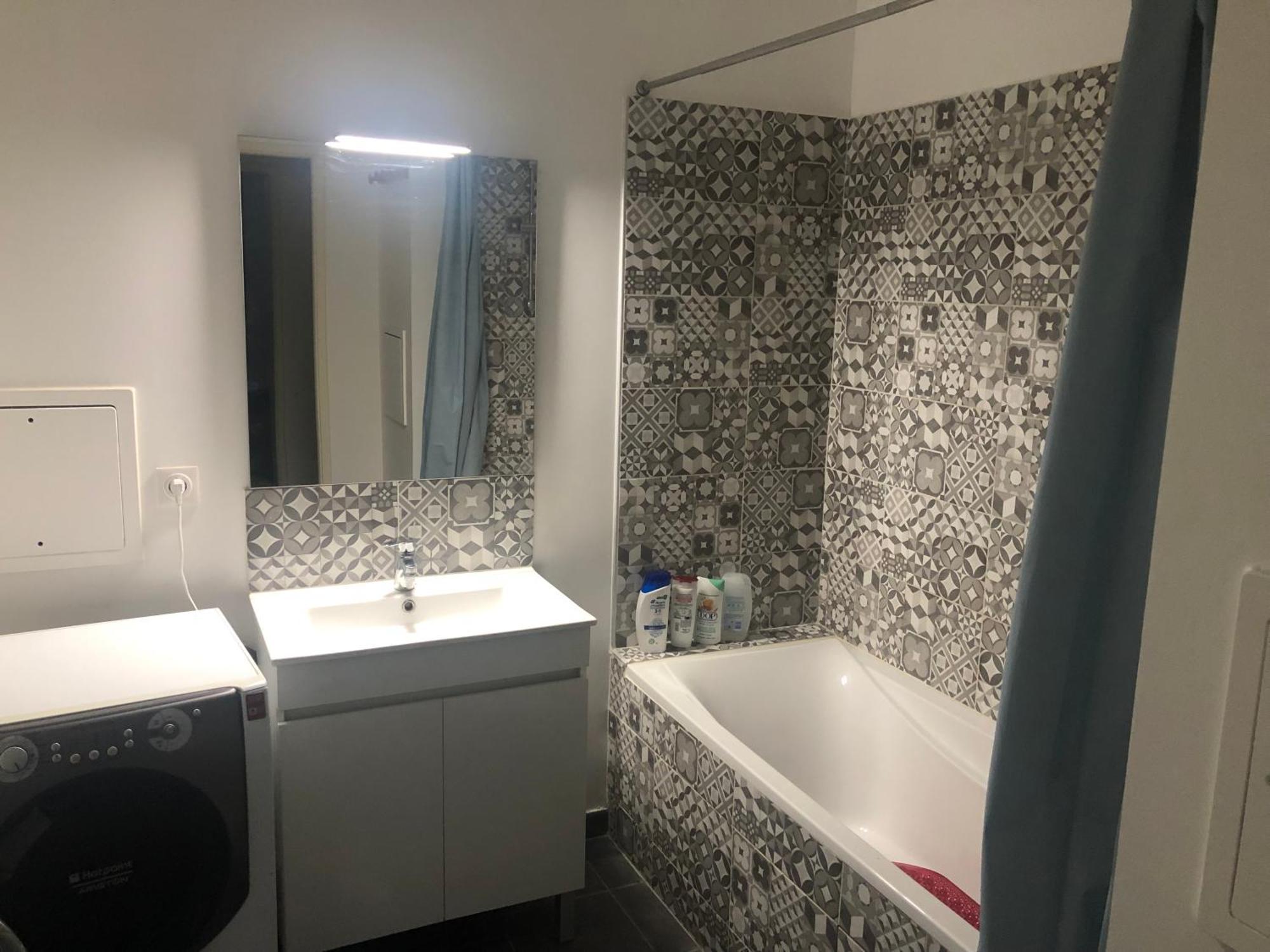 Jolie Chambre A Nanterre Prefecture Proche La Defense Arena Campus Sncf Et Paris Екстериор снимка